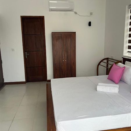Silina Airport Transit Hotel & Residence Katunayaka Exterior photo