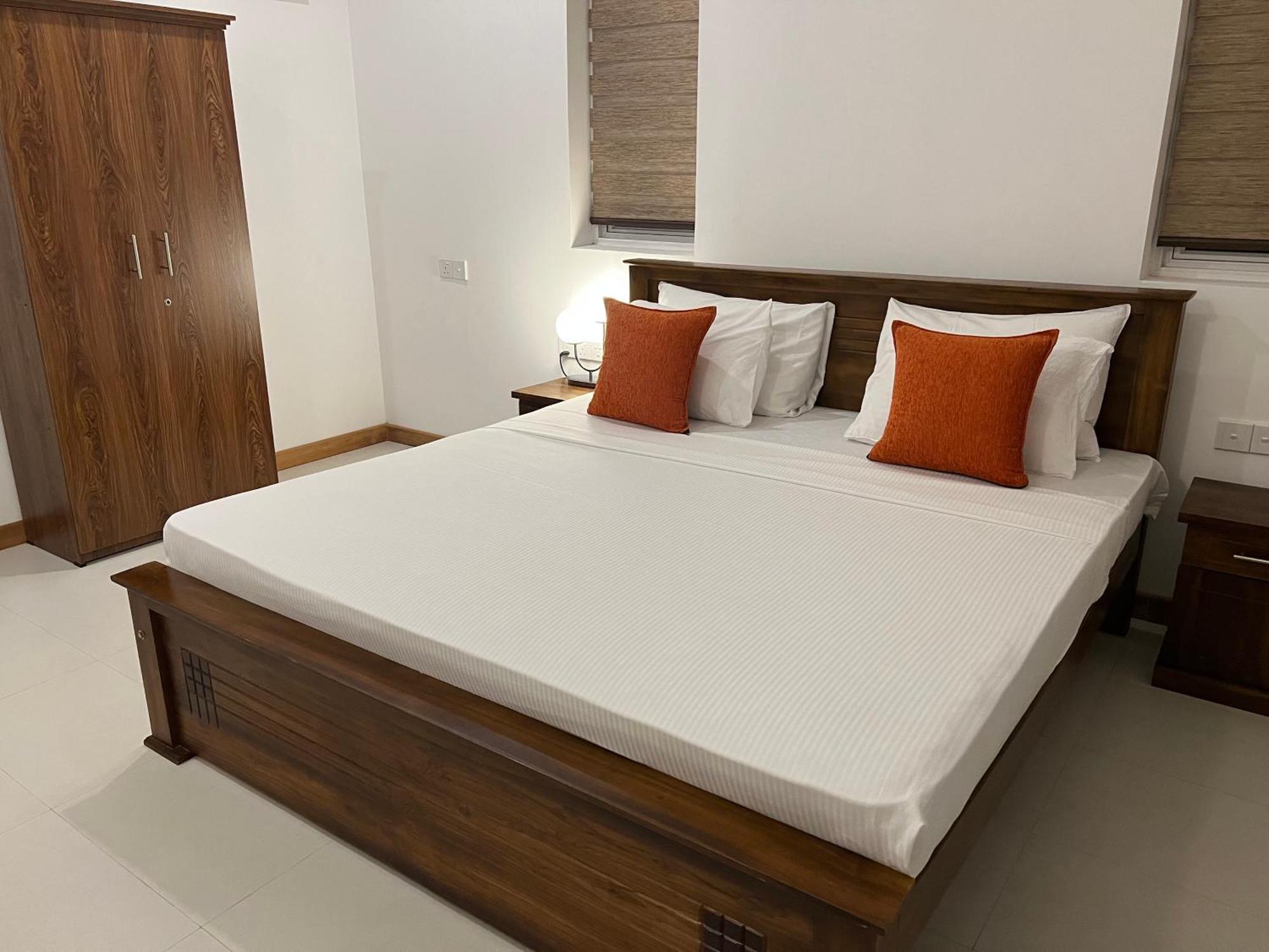 Silina Airport Transit Hotel & Residence Katunayaka Exterior photo