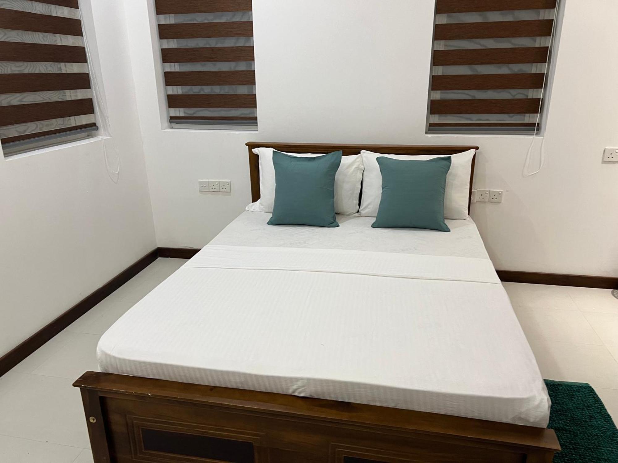 Silina Airport Transit Hotel & Residence Katunayaka Exterior photo