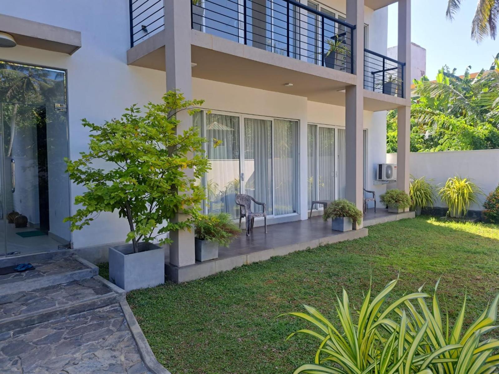 Silina Airport Transit Hotel & Residence Katunayaka Exterior photo